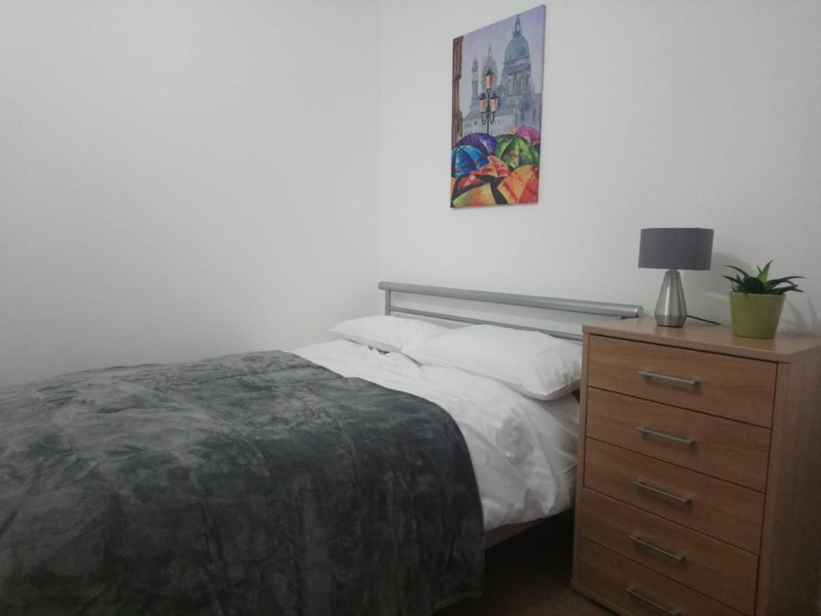 1 Bedroom Flat In Sheffield City Centre-Sleeps 4 Экстерьер фото