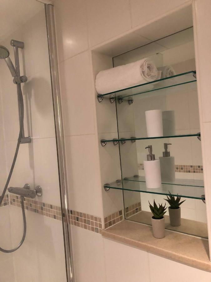 1 Bedroom Flat In Sheffield City Centre-Sleeps 4 Экстерьер фото
